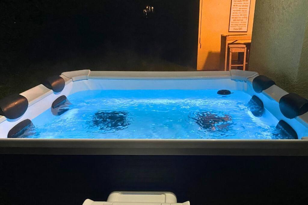 Sundance' Acres *Brand New House*With Hot Tub Villa Спринг Хил Екстериор снимка